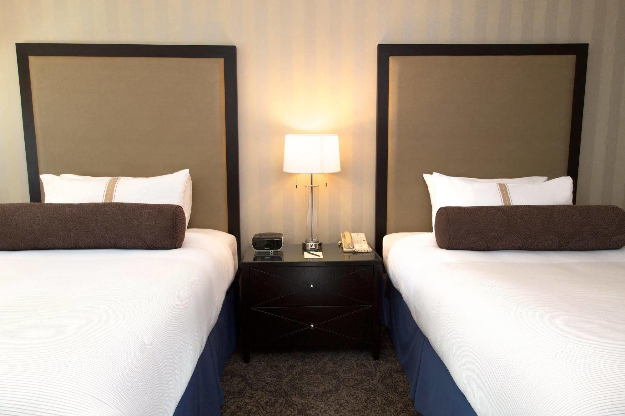 Sandman Signature Edmonton Downtown Hotel Ngoại thất bức ảnh