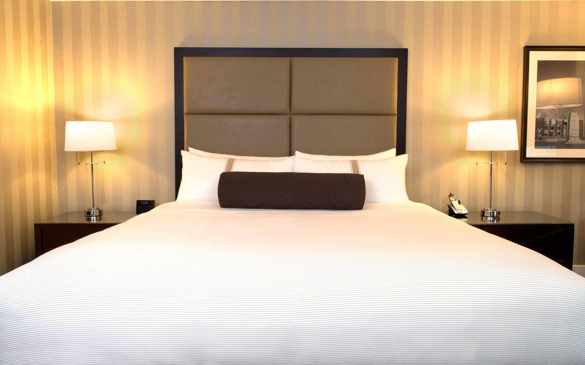 Sandman Signature Edmonton Downtown Hotel Ngoại thất bức ảnh